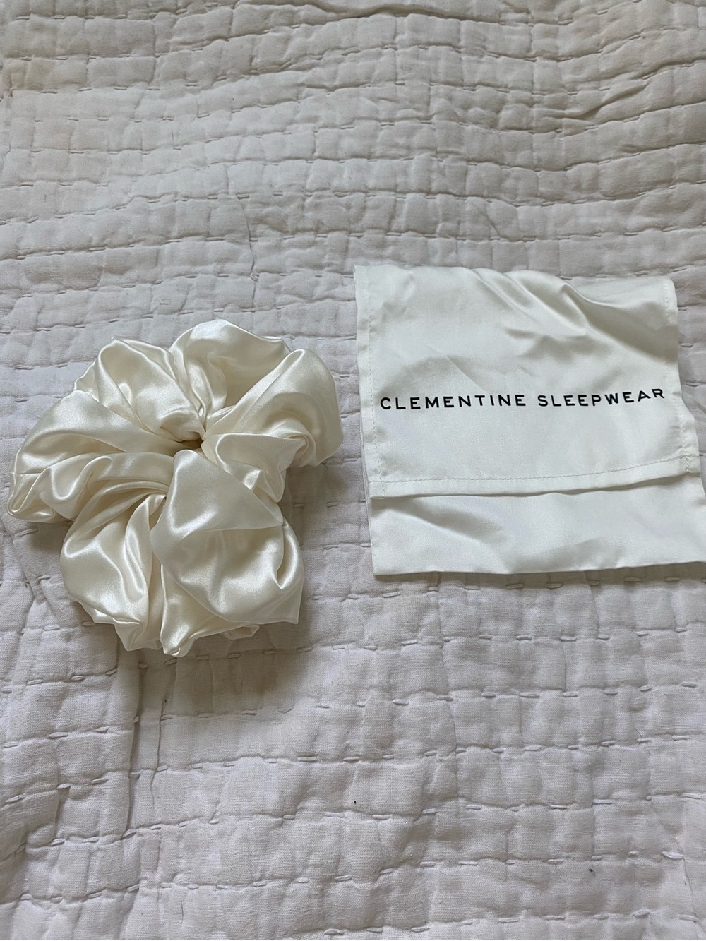 XL Organic Clementine Sleepwear Silk Scrunchie Never Worn Brand new
